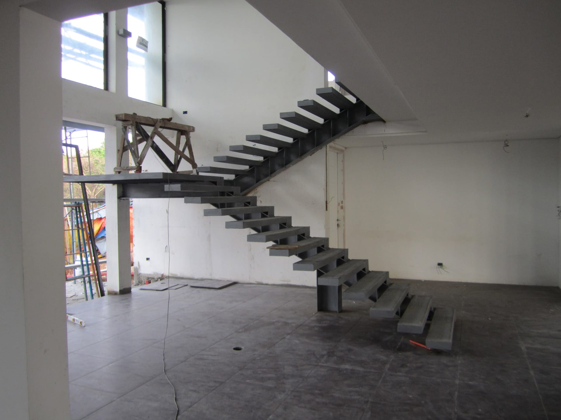 Wie Sie die perfekte Treppe konfigurieren – Preisvergleich und Materialien erklärt